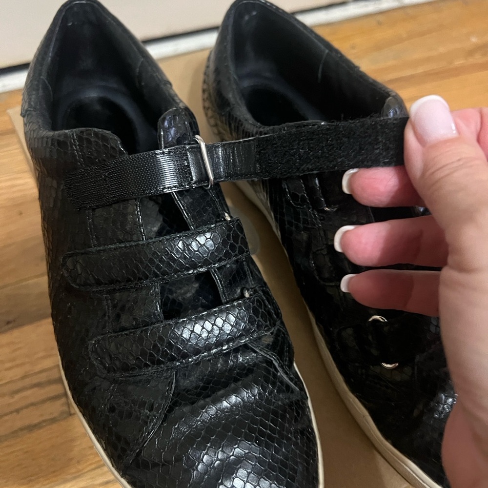 Michael Kors Snakeskin Pattern Sneakers - Picture 2 of 7